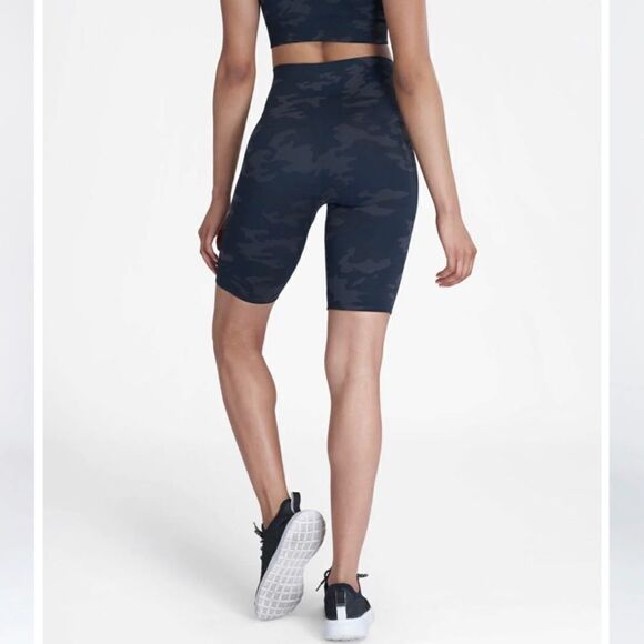 Spanx look at me now bike shorts black/blue camo large - Picture 5 of 8